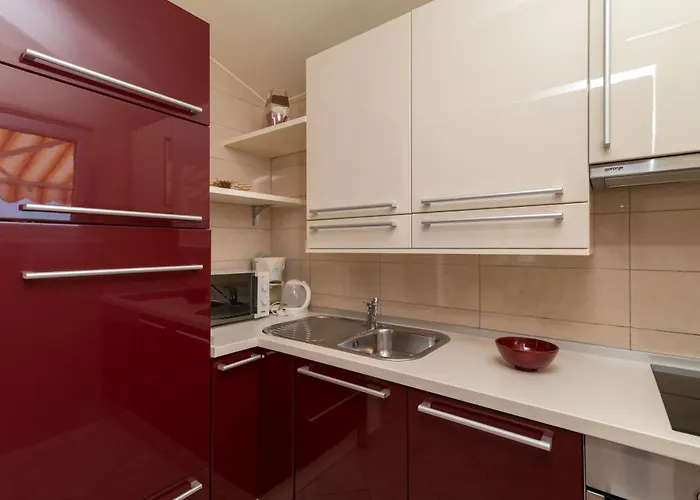 Daniela Διαμέρισμα Τρογκίρ