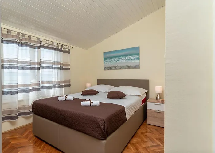 Daniela Lägenhet Trogir